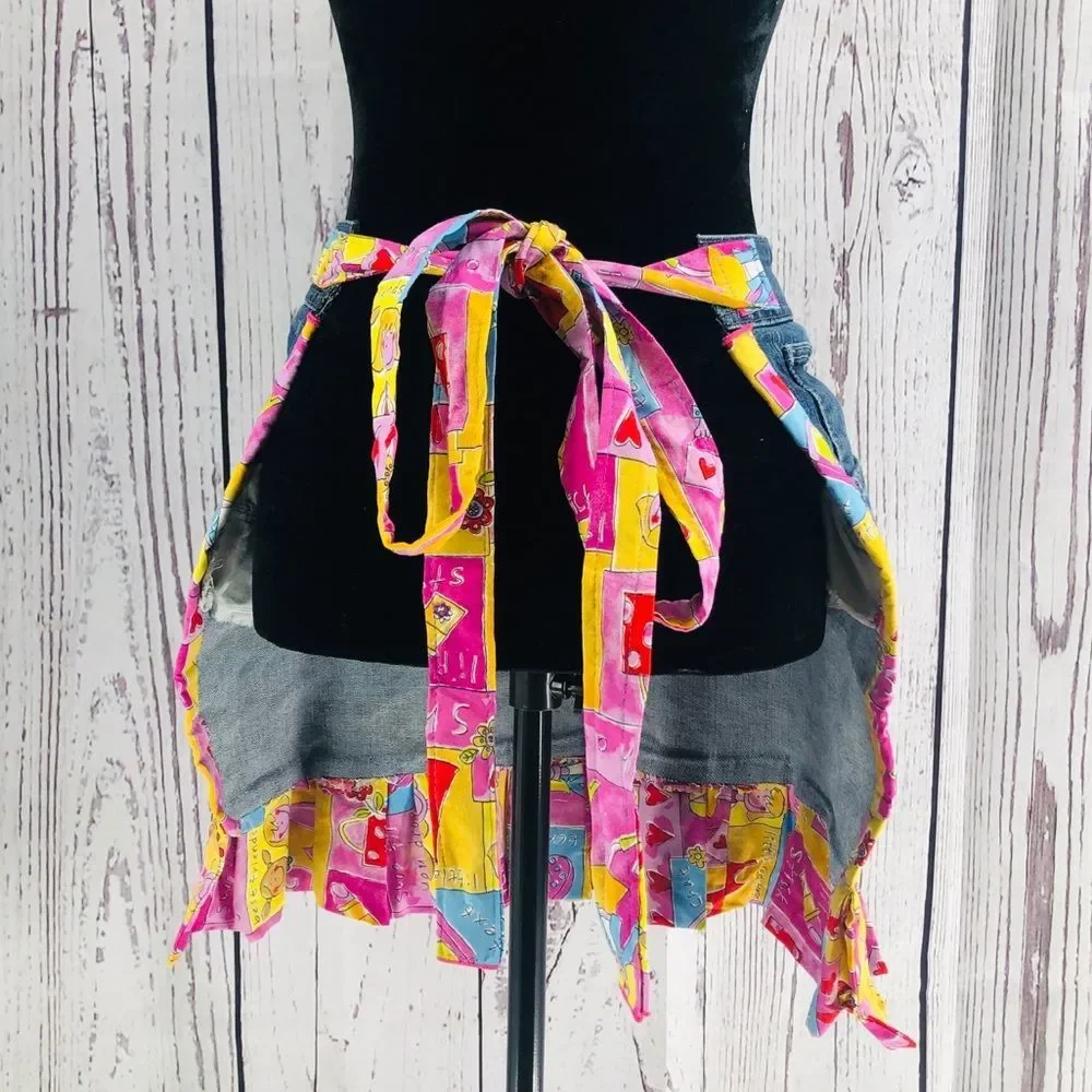 New Handmade Kitchen Jean Apron Ruffled - Picture 2 of 3